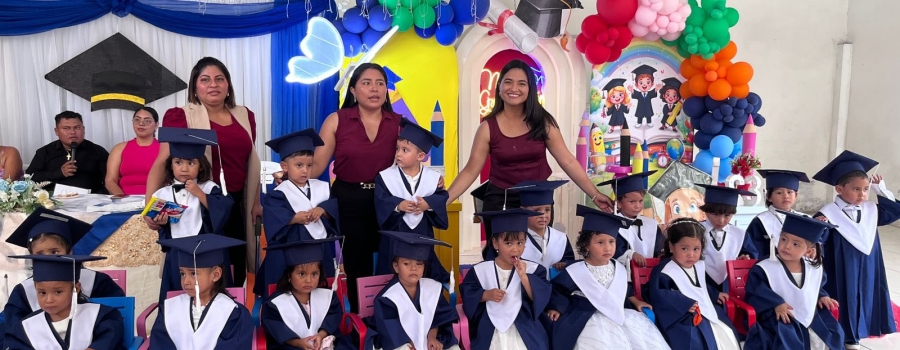 GRADUACION DEL CENTRO DESARROLLO INFANTIL GOTITAS DE AMOR